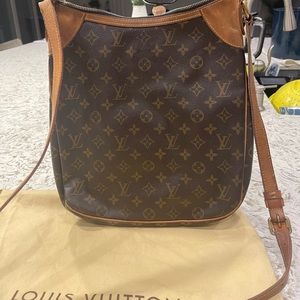 AUTHENTIC LOUIS VUITTON ODEON PM CROSS BODY SHOULDER BAG MONOGRAM